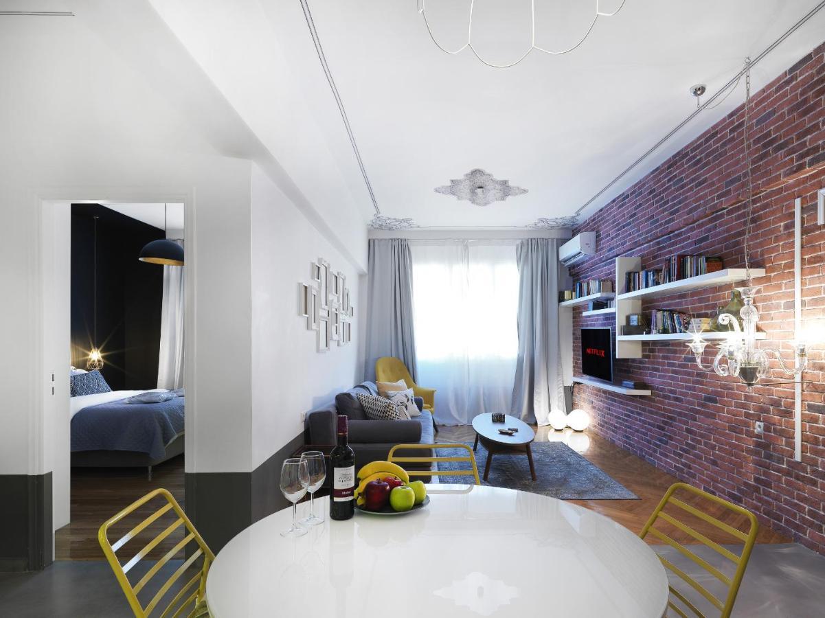 Athenian Apartment In The Center With Jacuzzi Exterior foto